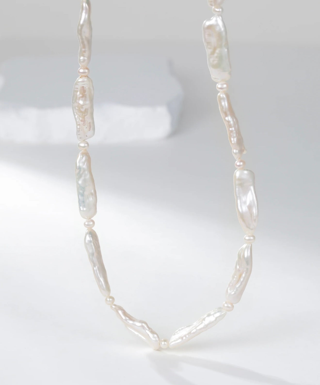 Natural pearl necklace "Longy"