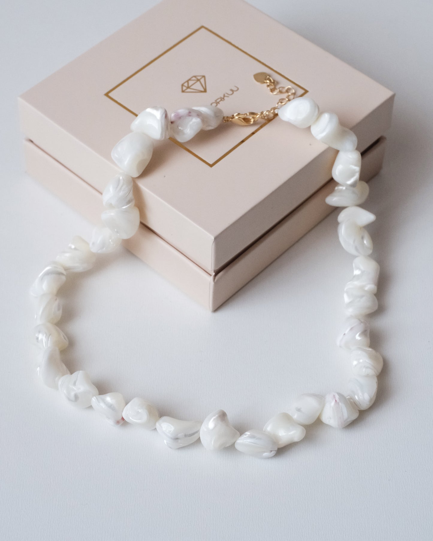 Mother of pearl necklace Loly