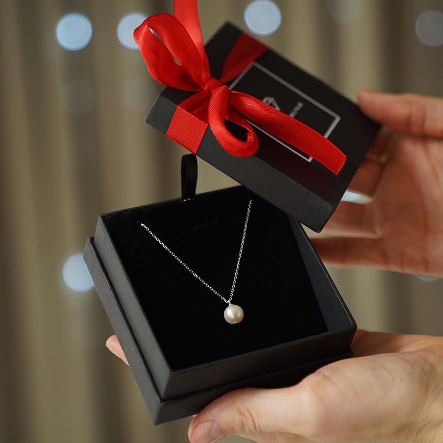 Elegants 925 proves sudraba kulons ar dabīgo pērli