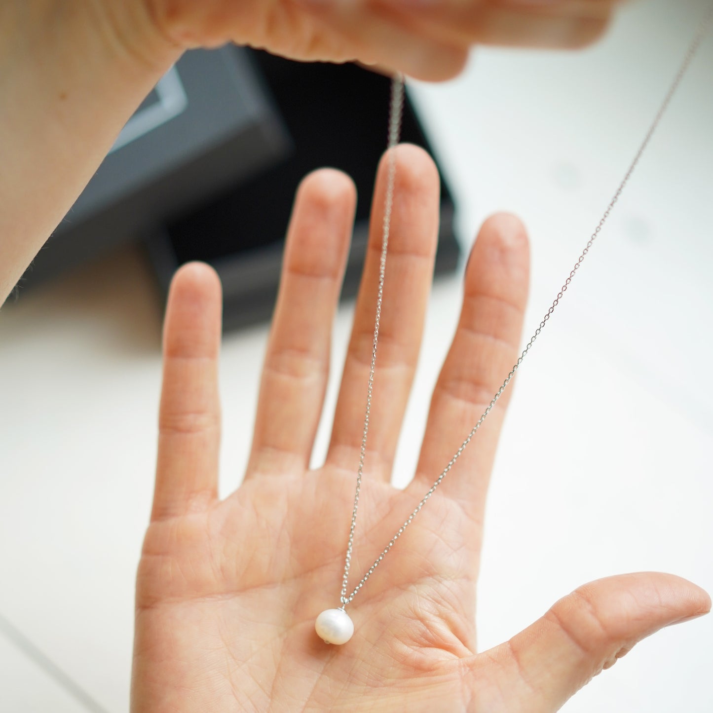 Elegants 925 proves sudraba kulons ar dabīgo pērli