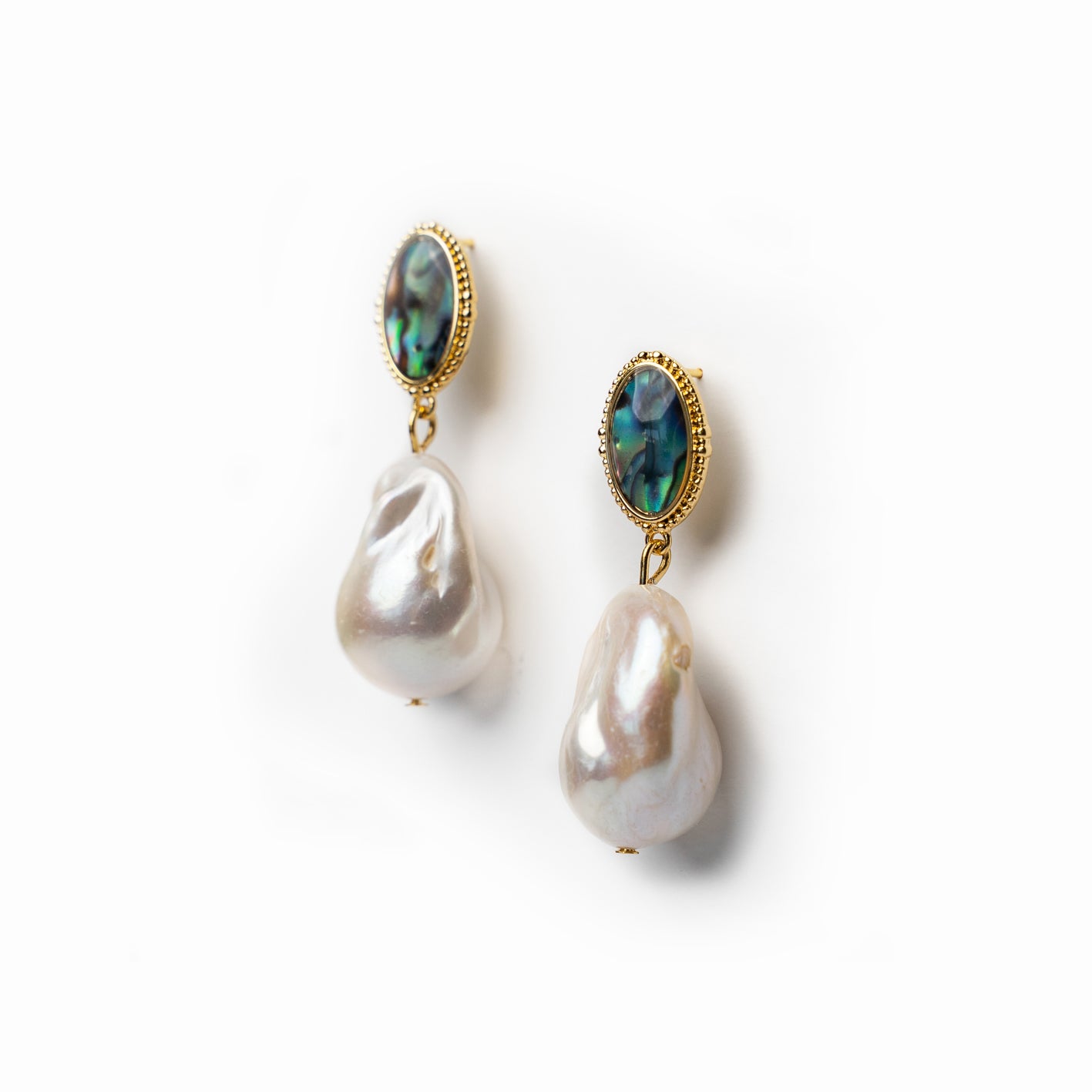 Kullatud kõrvarõngad baroque pärliga