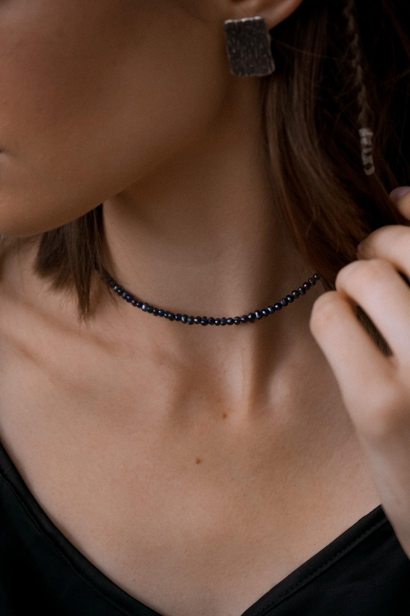 Musta pärli kaelakee