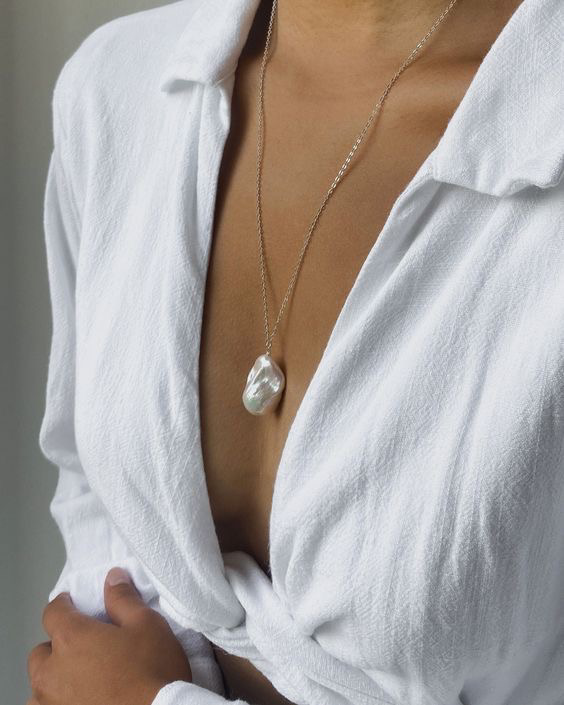 Paauksuota grandinėlė su natūraliu Baroque perlu, 2-3cm