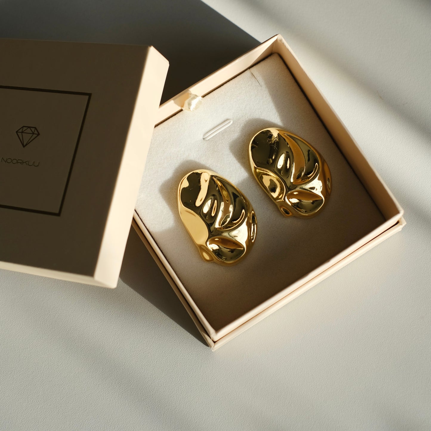 Auskarai "Puffy triangle"