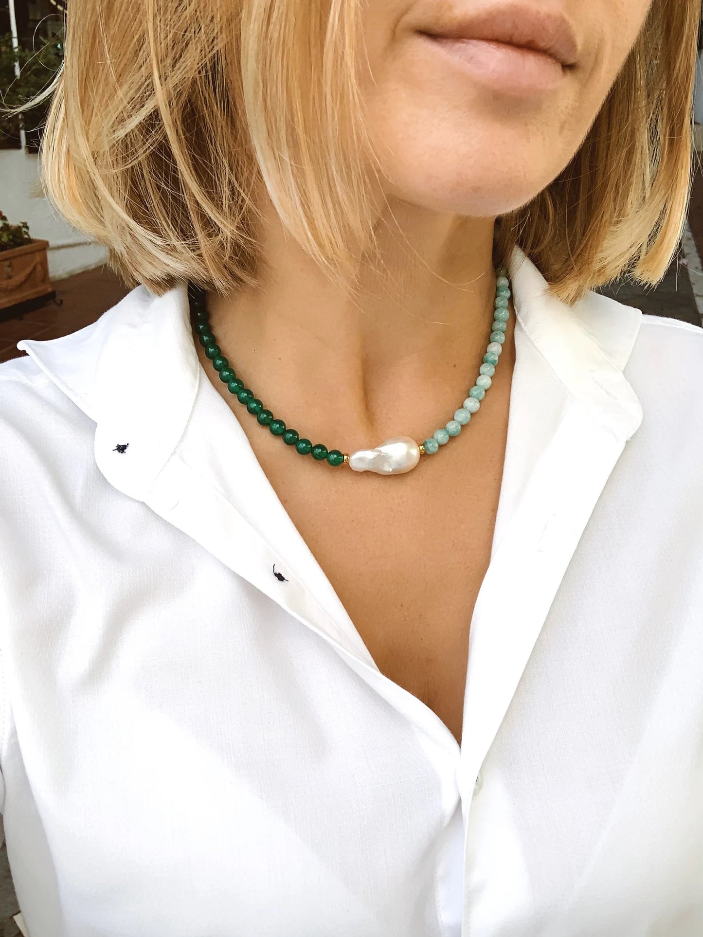 Vėrinys "Luula" (perlai, žadeitas ir chalcedonas)