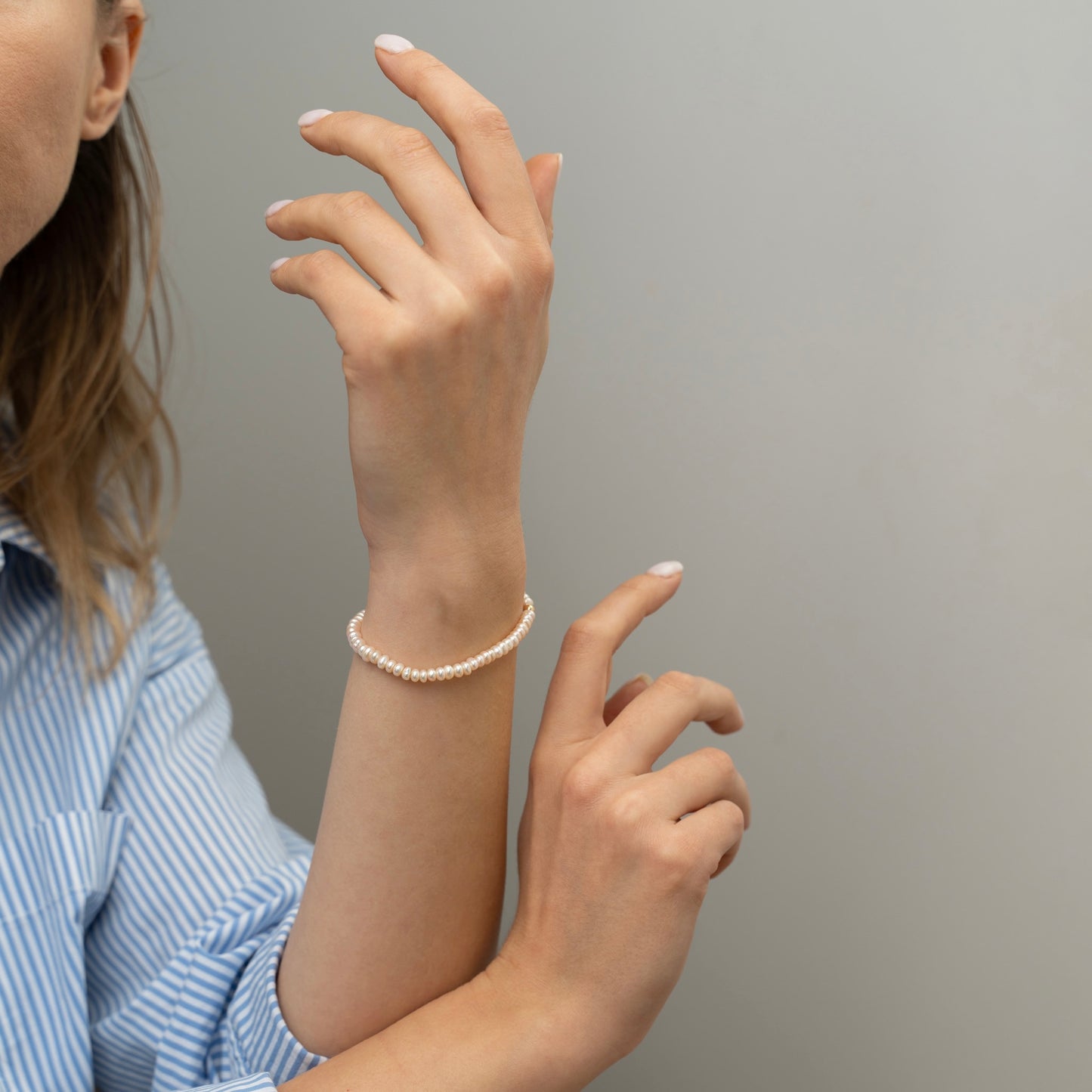 Kullatud käevõru pärlitega "Sandra"