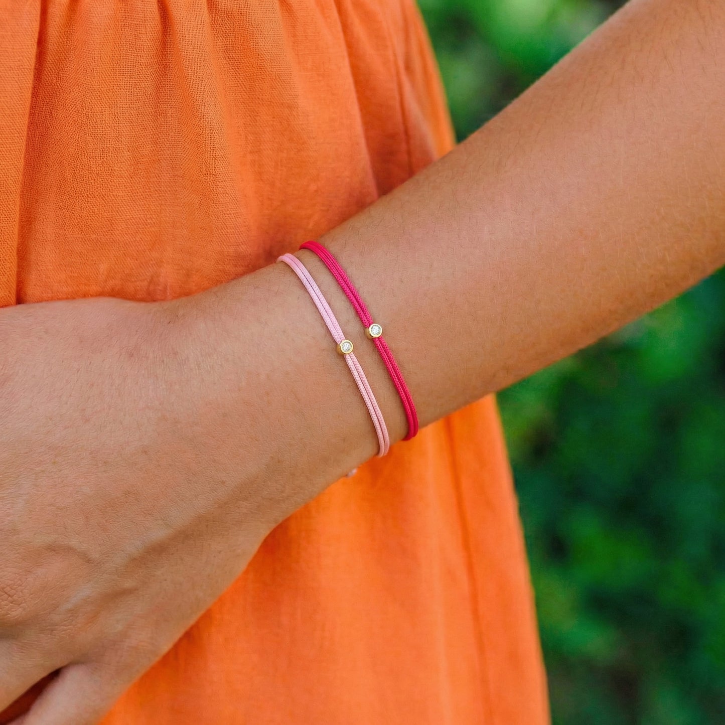 String bracelet with 0.03ct diamond - Rosa/gold
