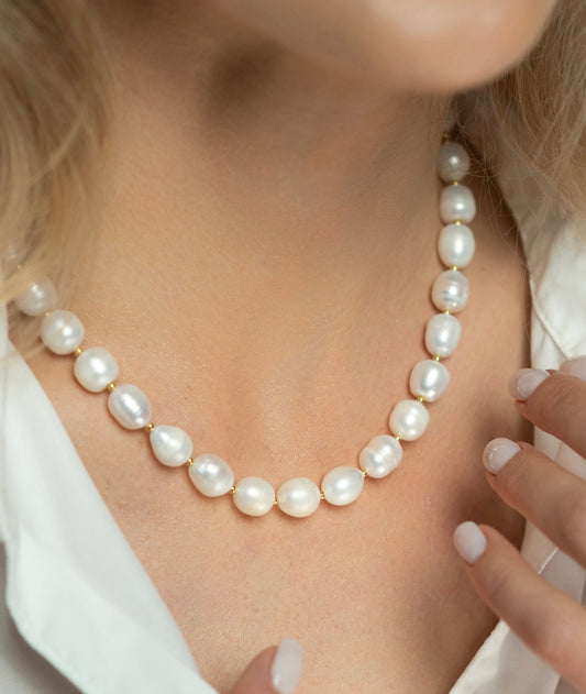 Natūralių perlų vėrinys su sidabro detalėmis "Marianne"