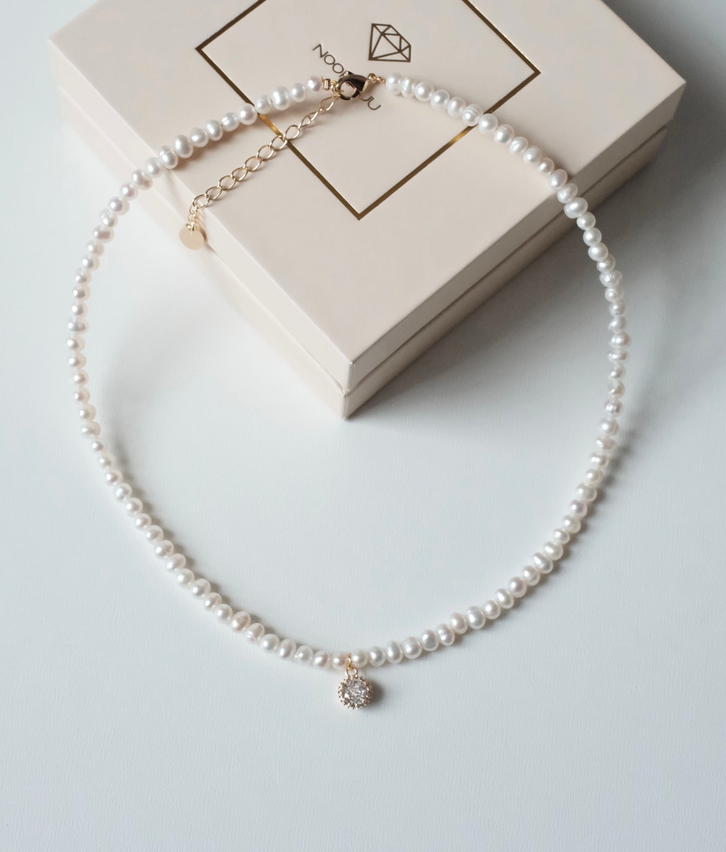 Natural pearl necklace "Crystal 2"