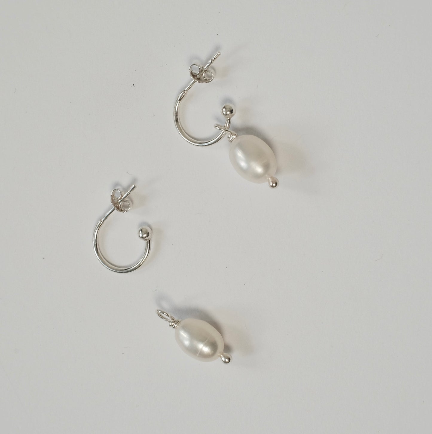 Kaunid pärlitega hõbekõrvarõngad, KAKS ÜHES