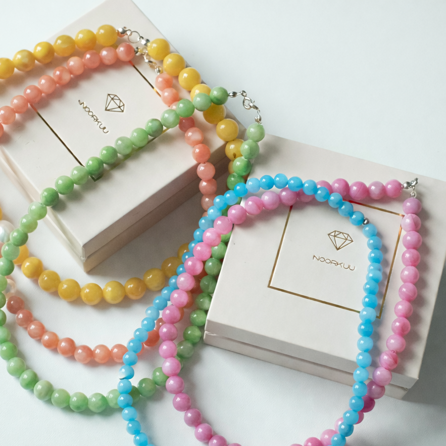 Kaelakee "Marble Pink"