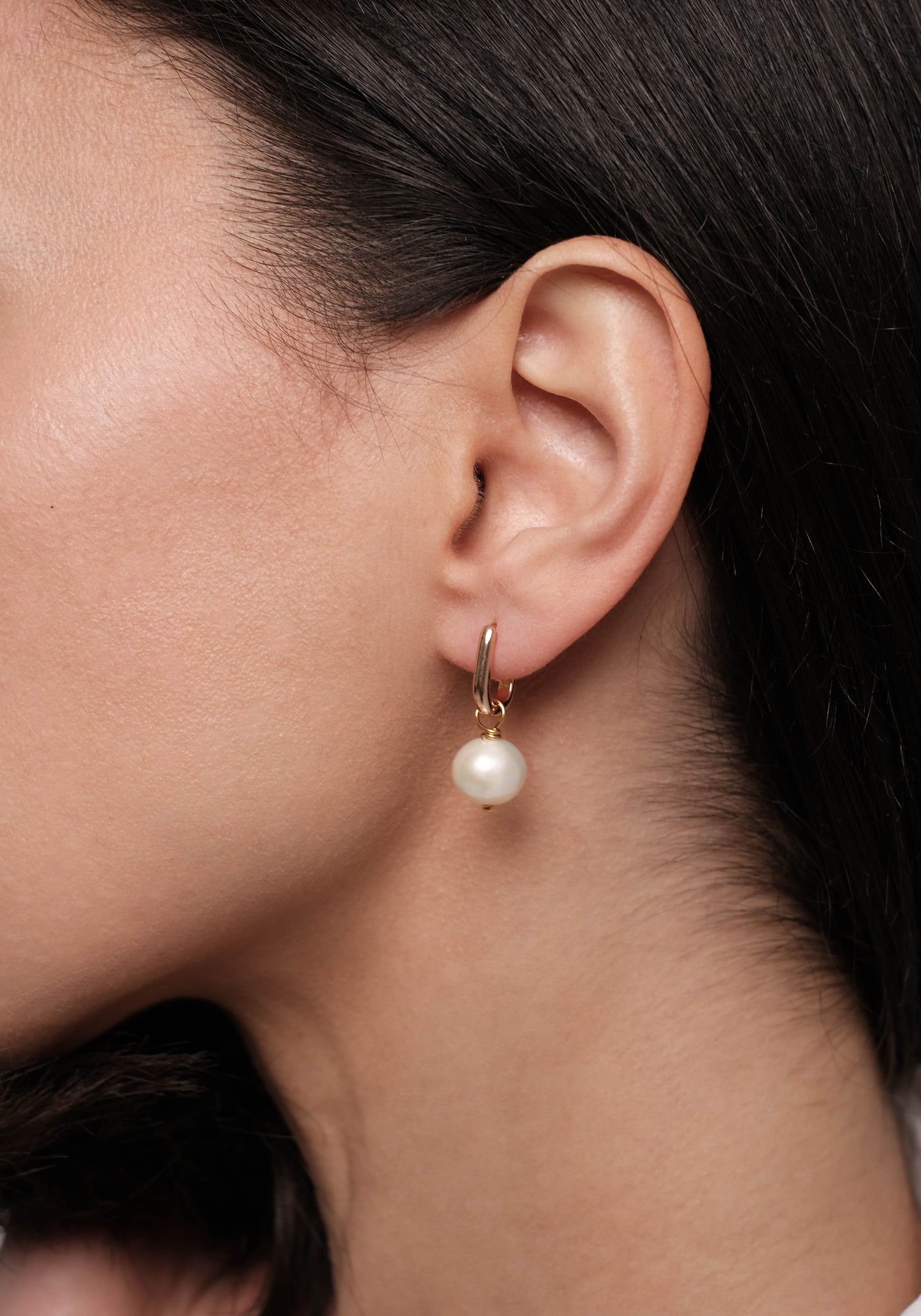 Paauksuoti auskarai su natūraliais perlais "Classic Small"