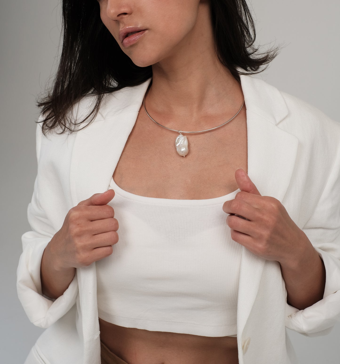 Silver plated necklace with natural Baroque pearl