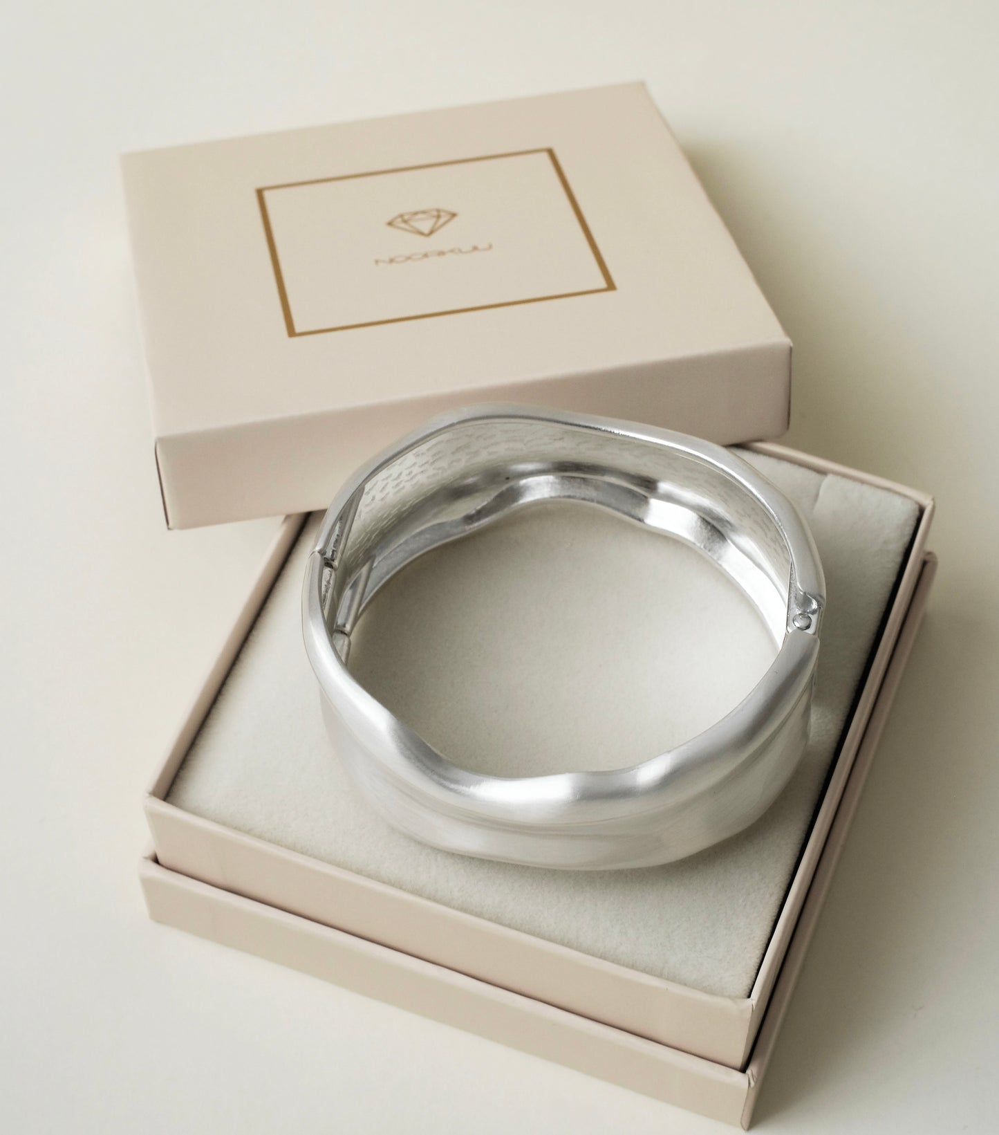 Massive Bracelet 1