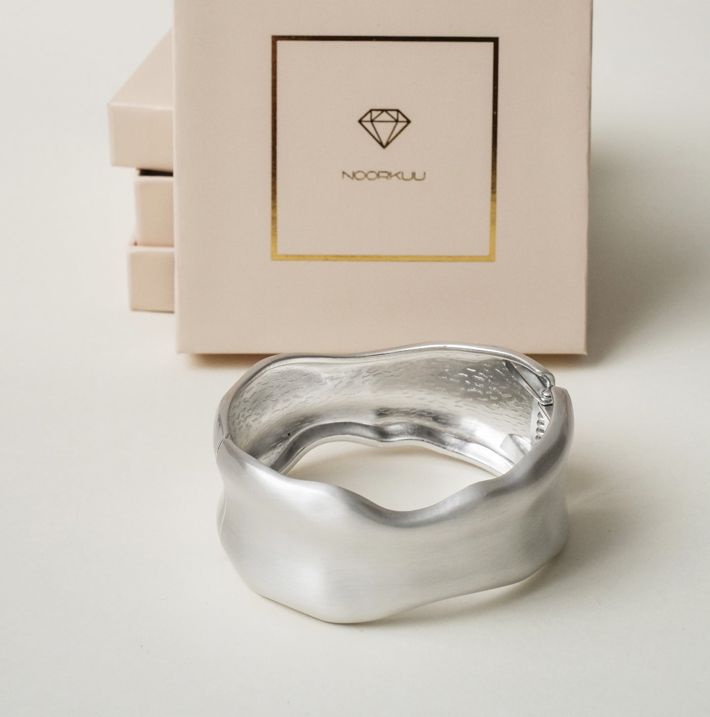 Massive Bracelet 1