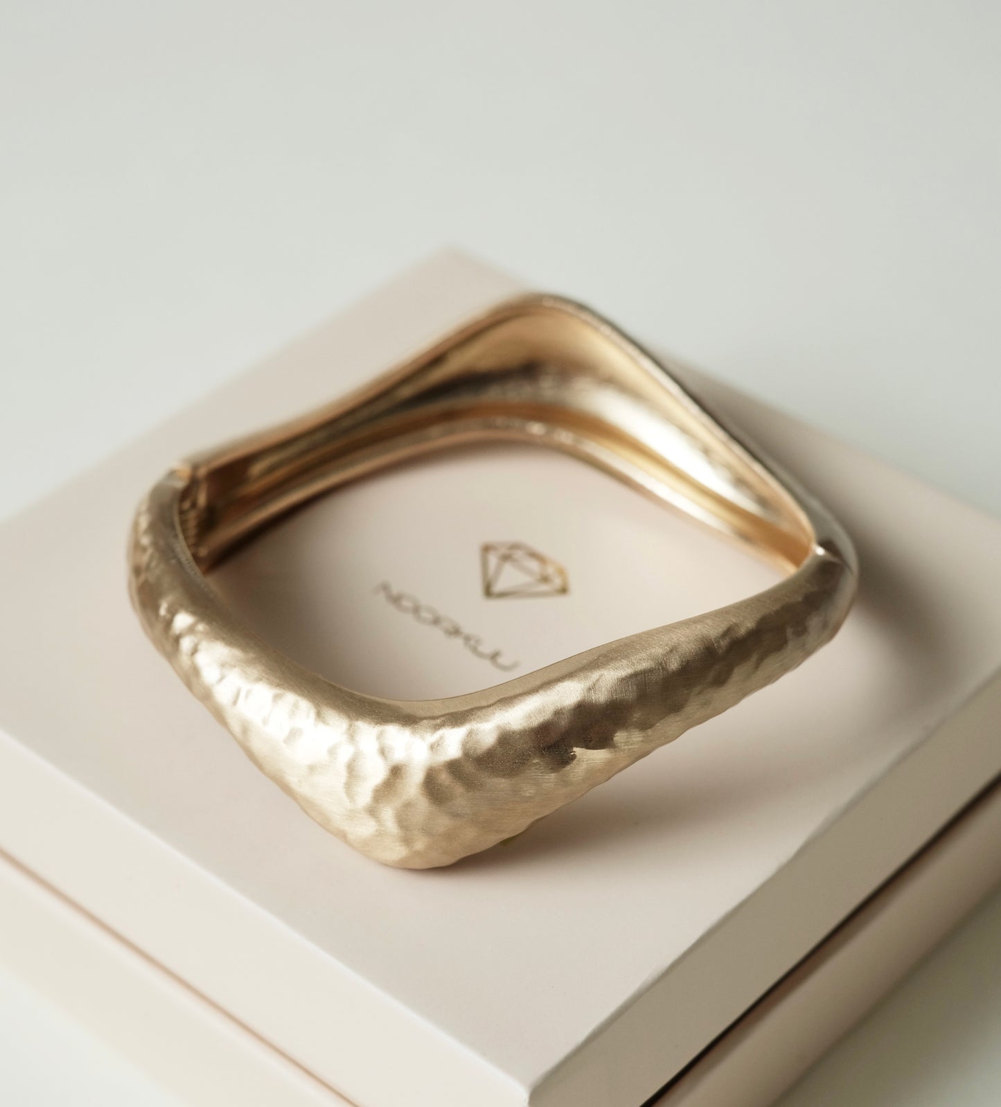 Massive Bracelet 2