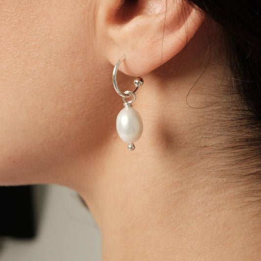 Kaunid pärlitega hõbekõrvarõngad, KAKS ÜHES