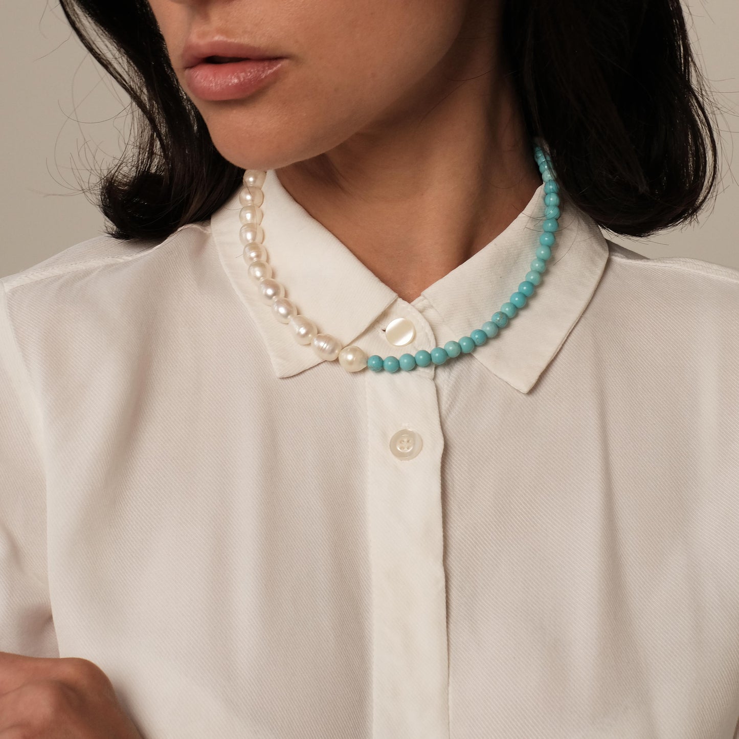 Kaelakee "Anette" (pärlid ja magnesiit)