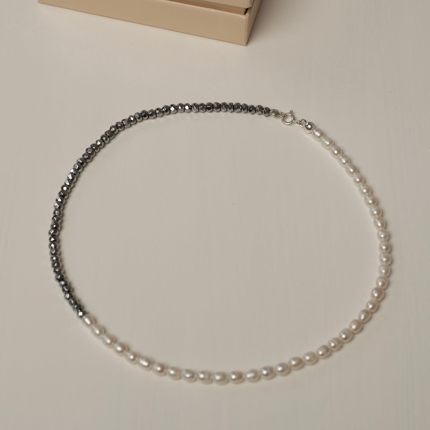 Natural pearl and hematite necklace 2