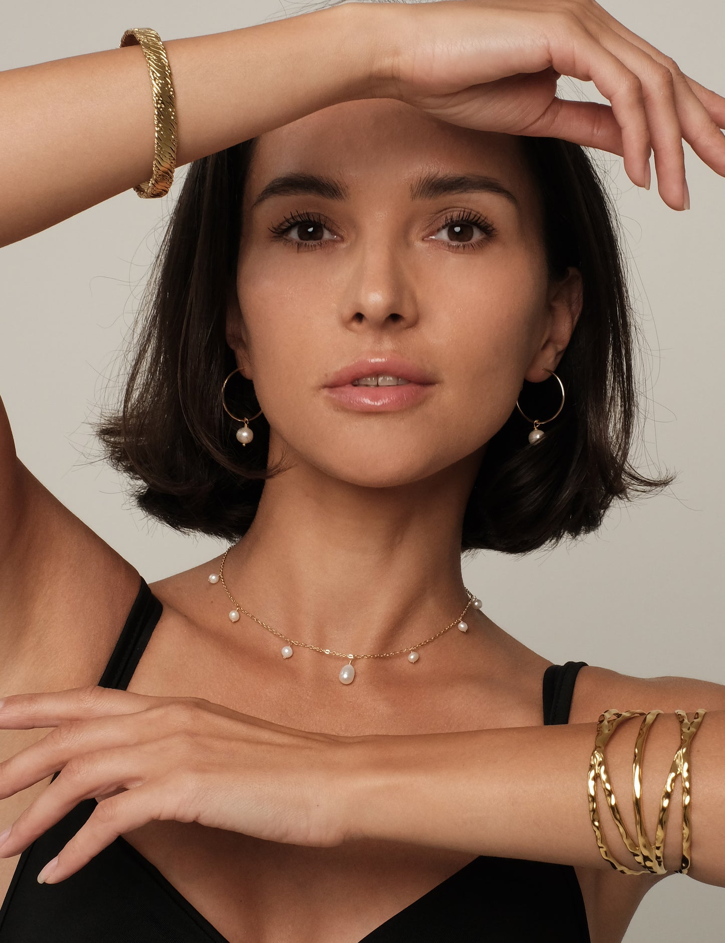 Gold plated necklace with natural pearls "Enni"