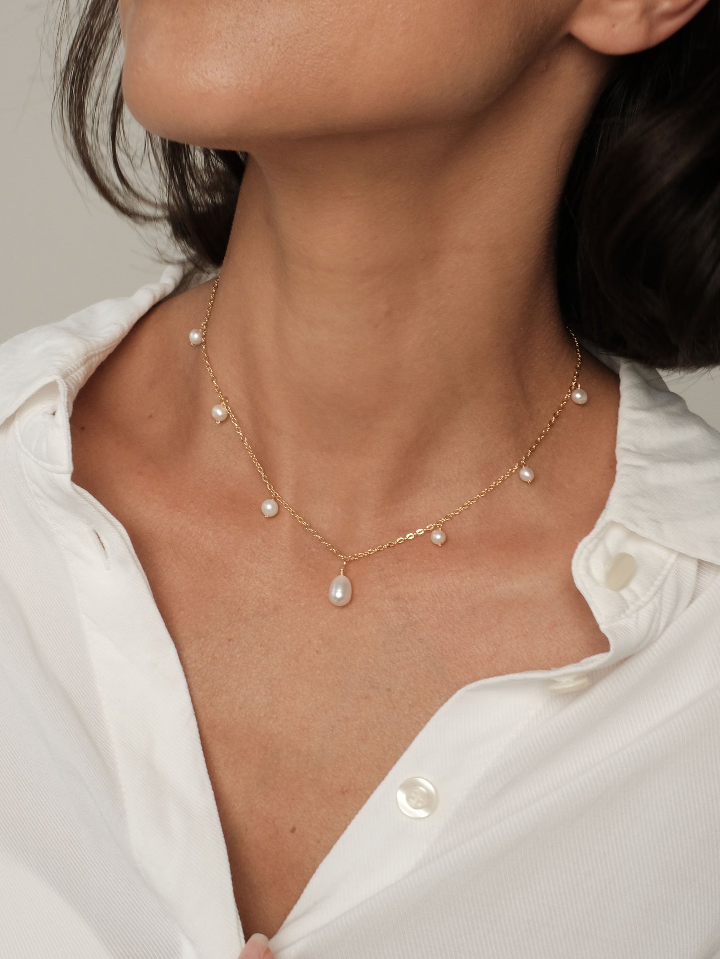 Gold plated necklace with natural pearls "Enni"
