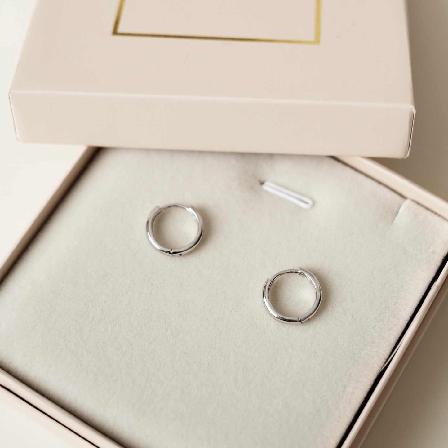 Auskarai "1.3 hoops"