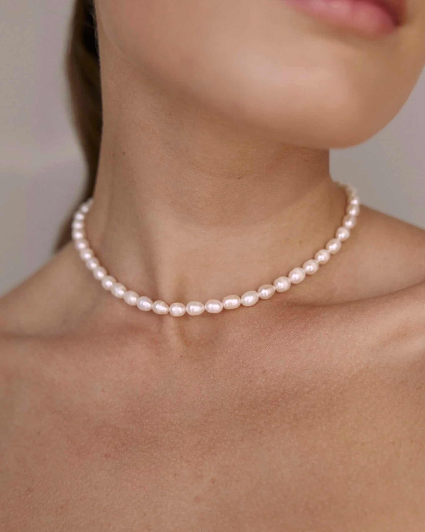 Natural pearl necklace (oval pearl)