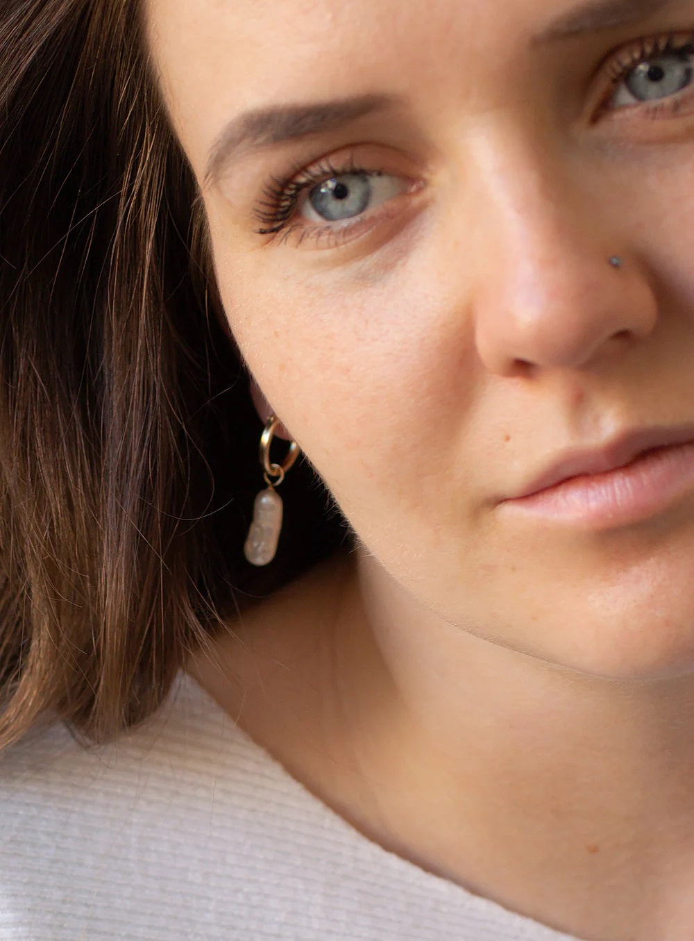 Kullatud kõrvarõngad baroque pärliga