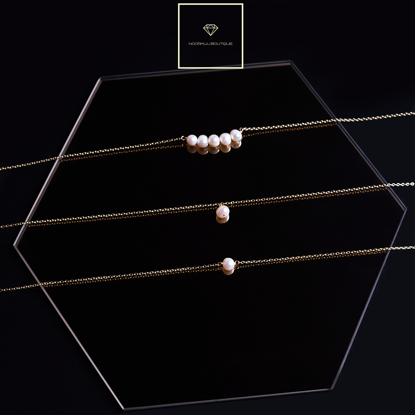 Kullatud kaelakee pärlitega