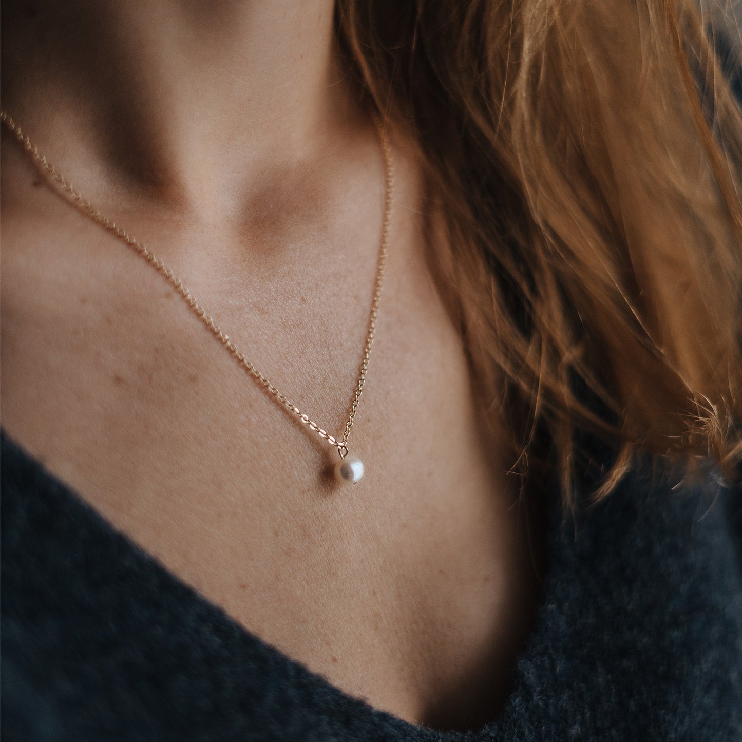 Paauksuota grandinėlė su natūraliu perlu, 6mm