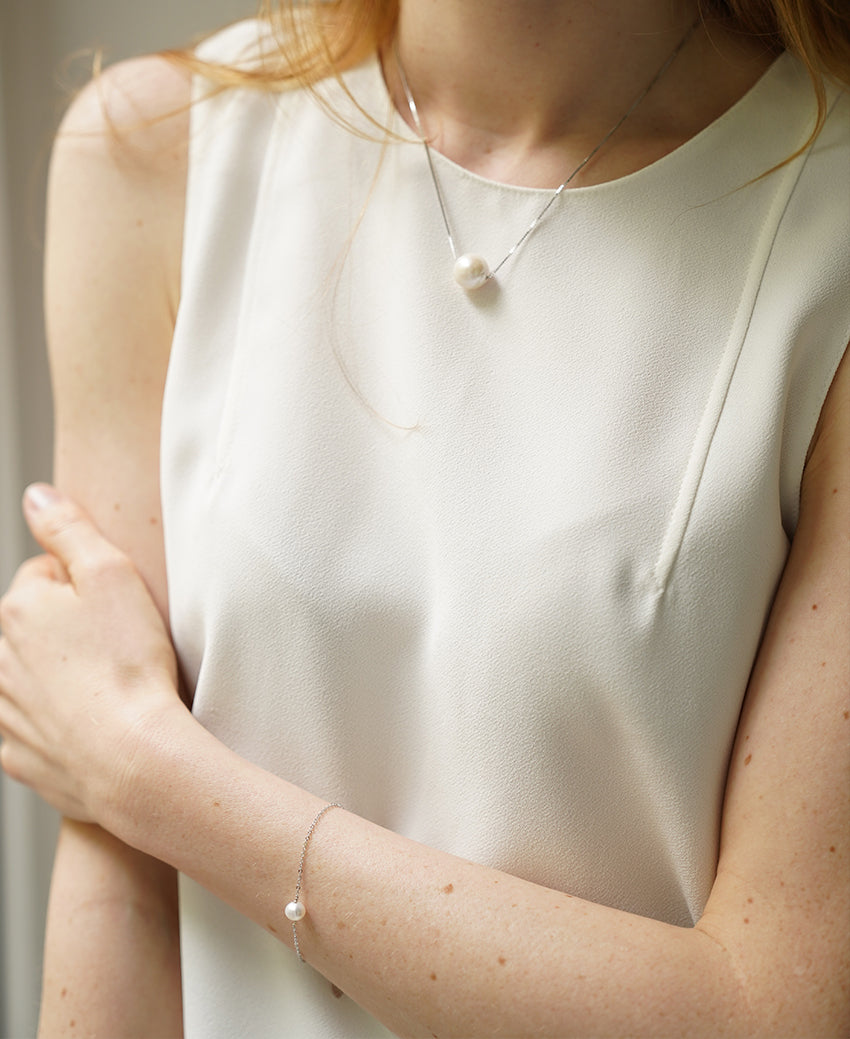 Apsudrabota rokassprādze ar dabisko pērli, 6mm