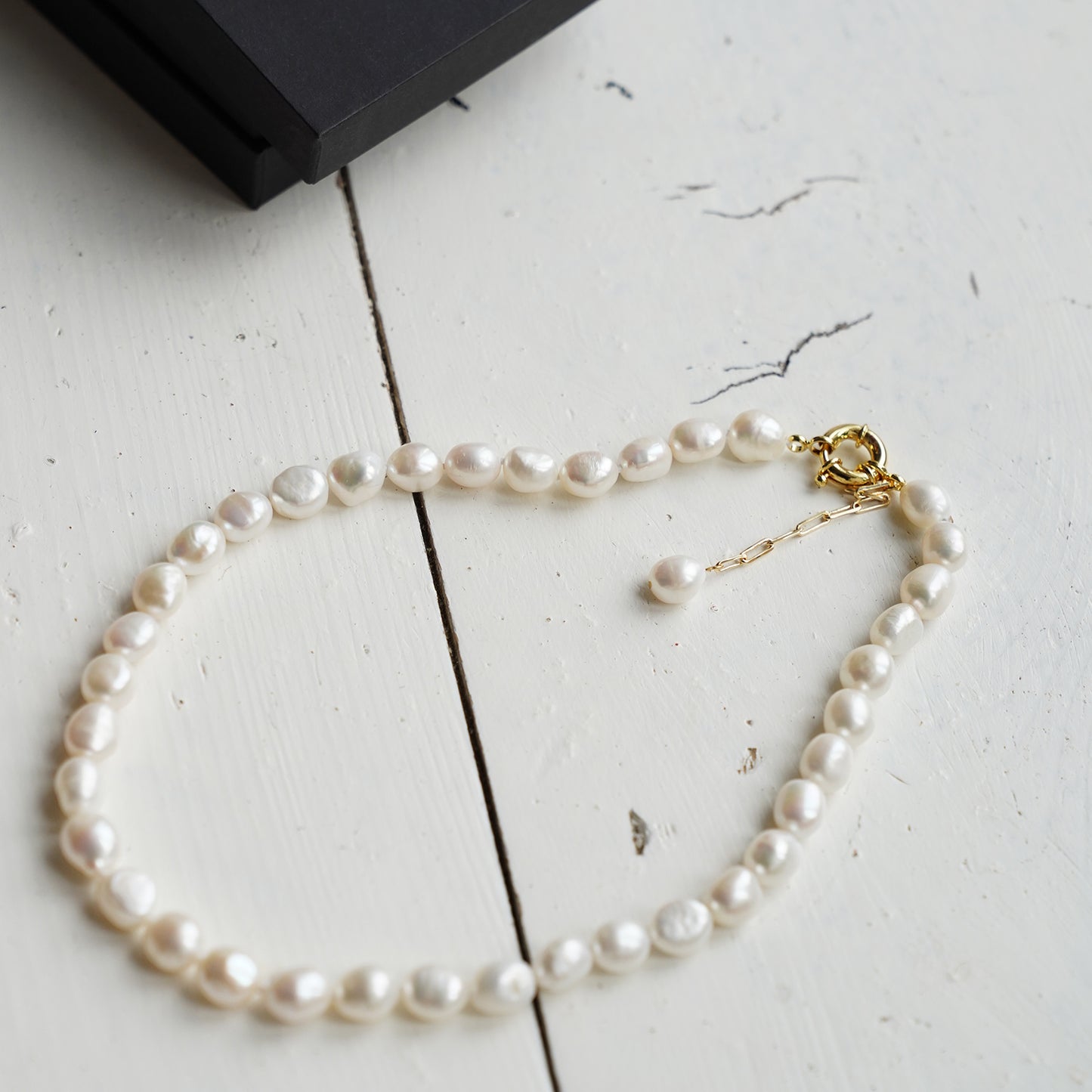 Pärlitest kaelaehe-choker