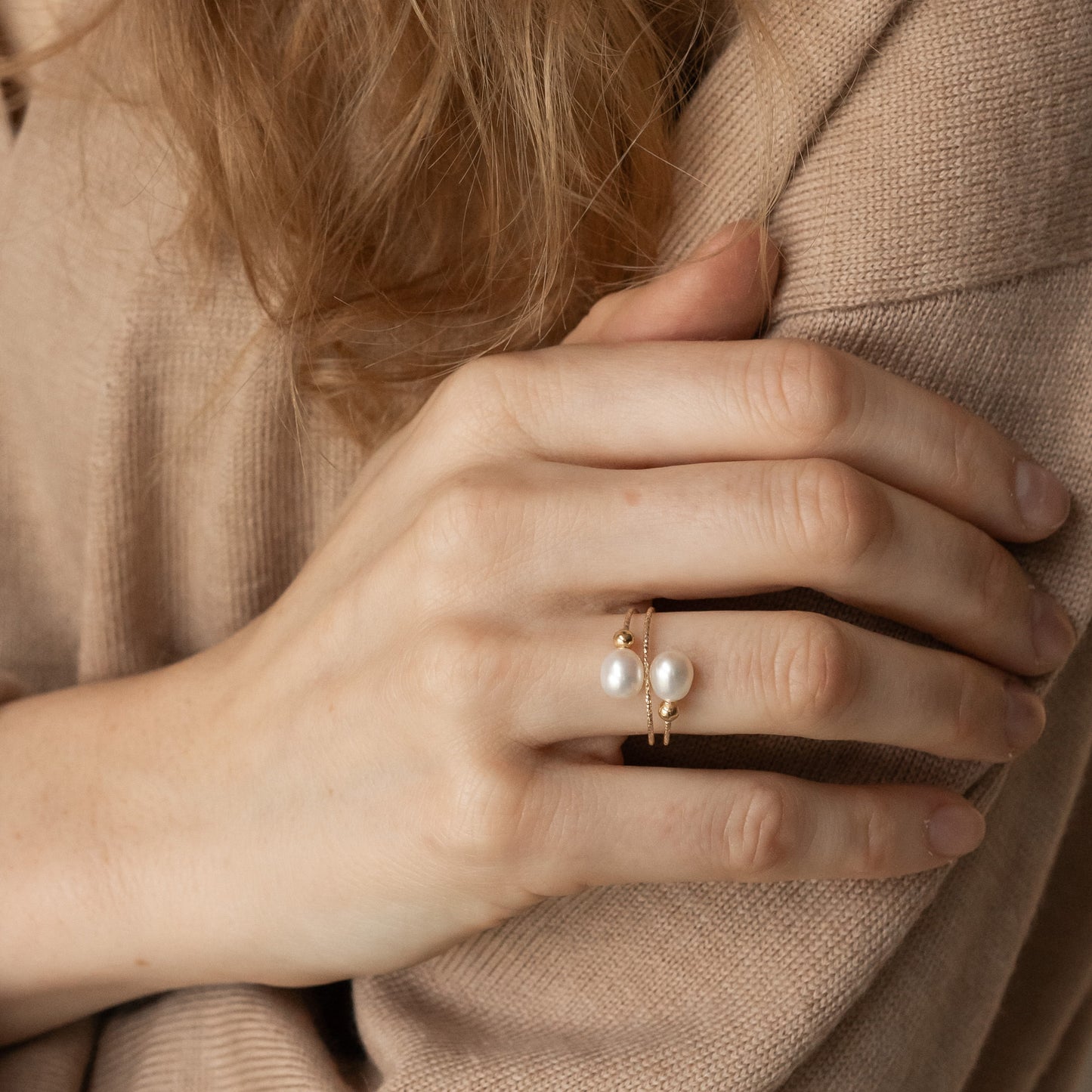 Natural pearl ring + gold plated details