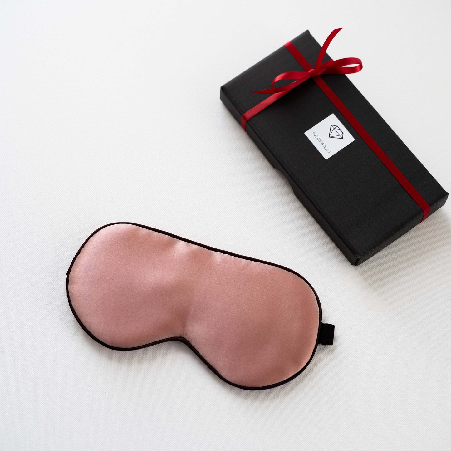 100% natūralaus šilko akių kaukė miegui "Blush"