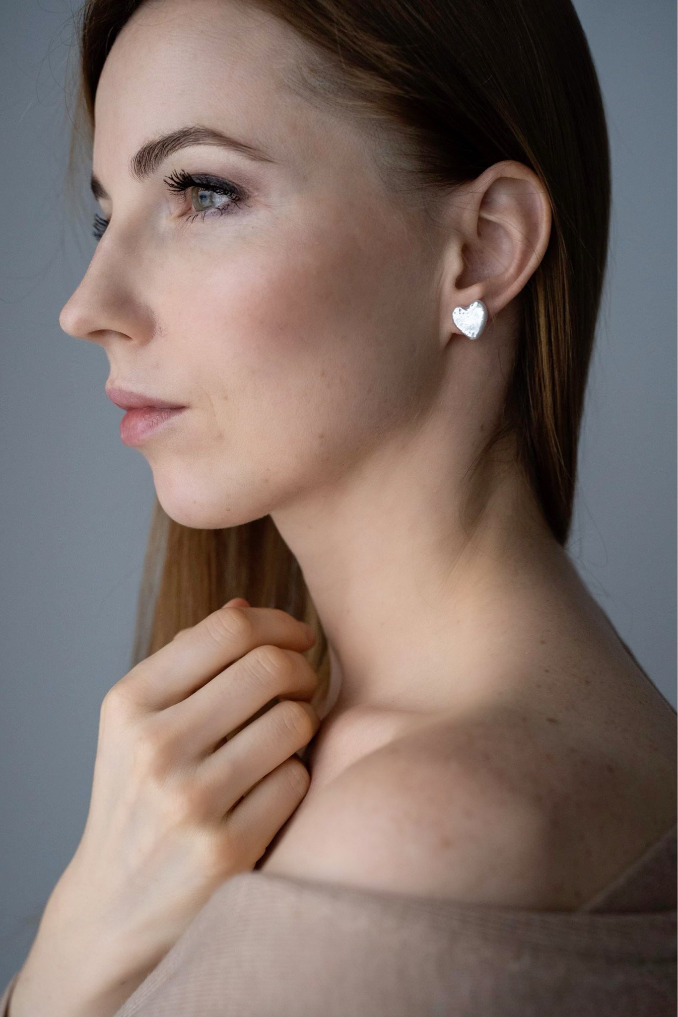 Paauksuoto sidabro auskarai su gėlavandeniais perlais