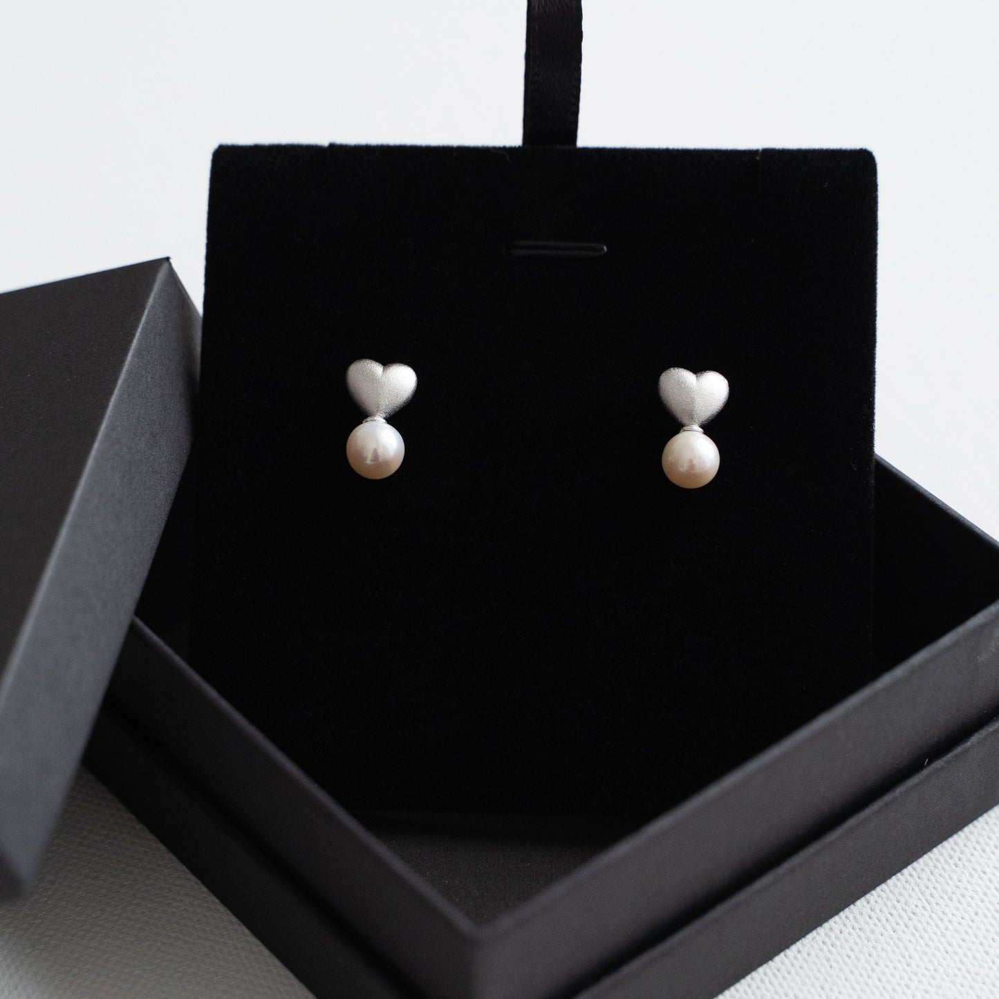 925 prabos sidabriniai auskarai su natūraliais perlais "Mistress"