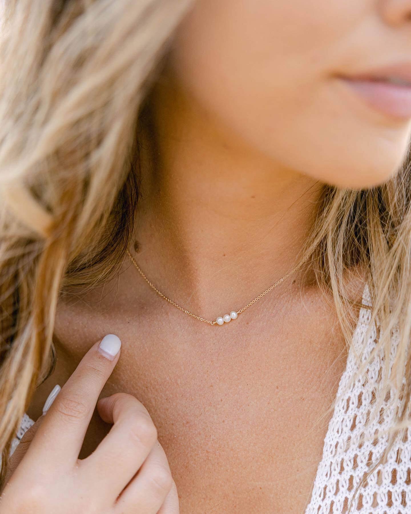 Paauksuota grandinėlė su natūraliais perlais "July"