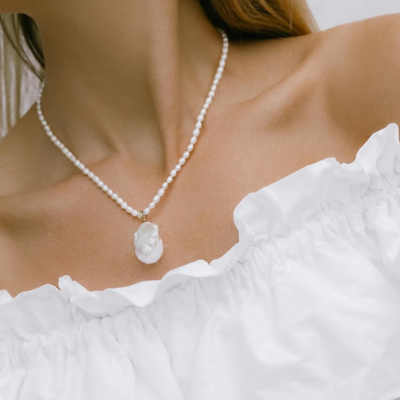 Natūralių perlų vėrinys "Mari"