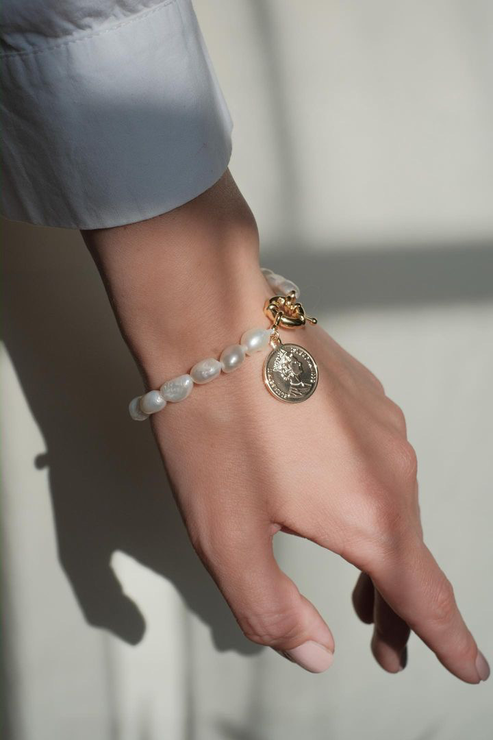 Natūralių perlų apyrankė "Erika"