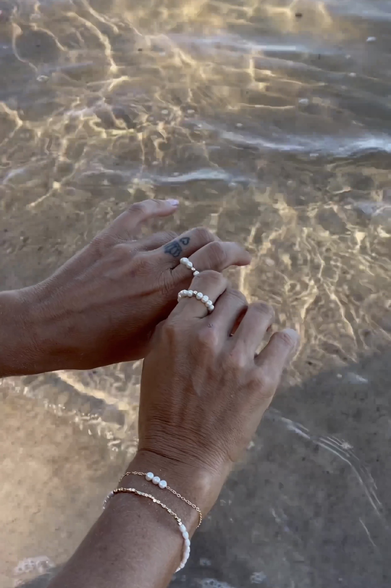 Gold plated bracelet with natural pearls Tati