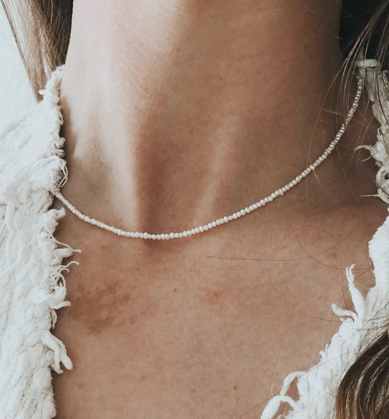 Dabīgo pērļu kaklarota, 2-3mm