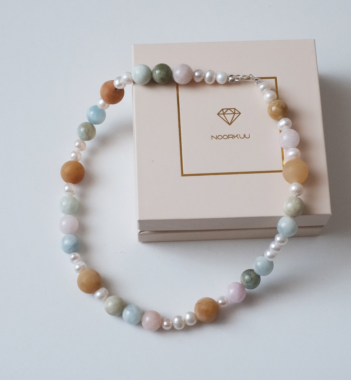 Natural gemstone and pearl necklace "Renata"