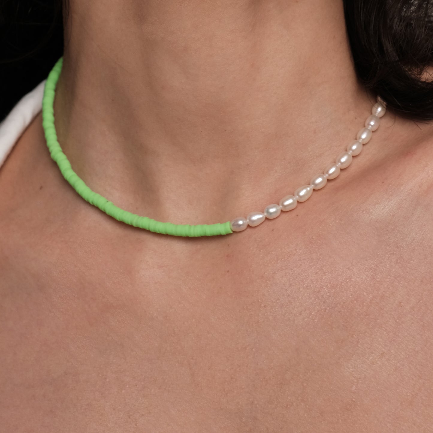 Natural pearl necklace "Green 2"