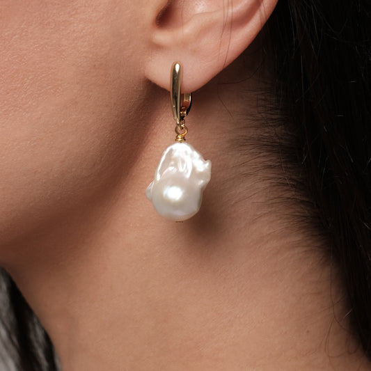 Apzeltīti auskari ar dabīgām pērlēm "Classic Baroque"