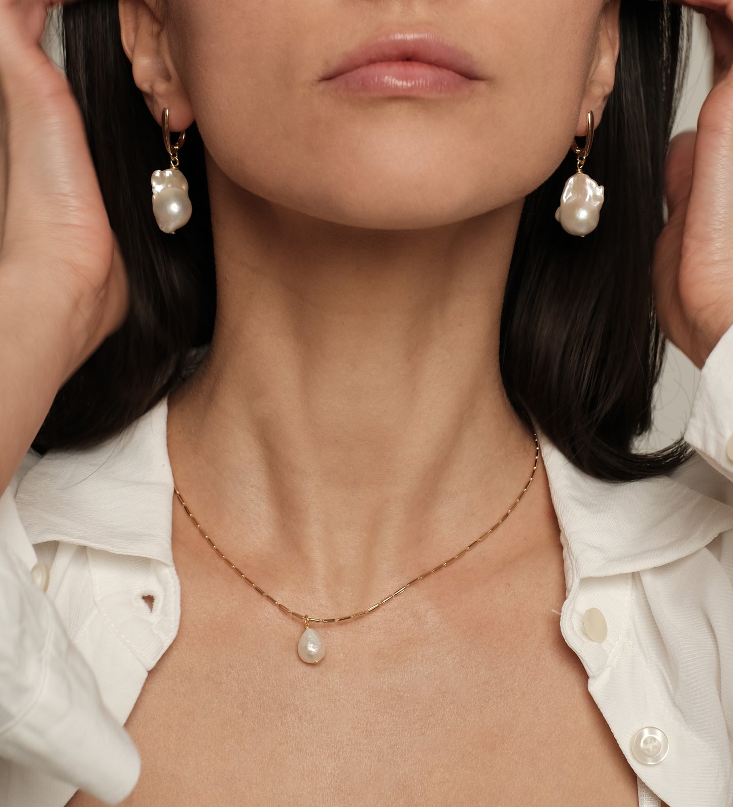 Apzeltīta kaklarota ar dabīgo pērli, 8mm