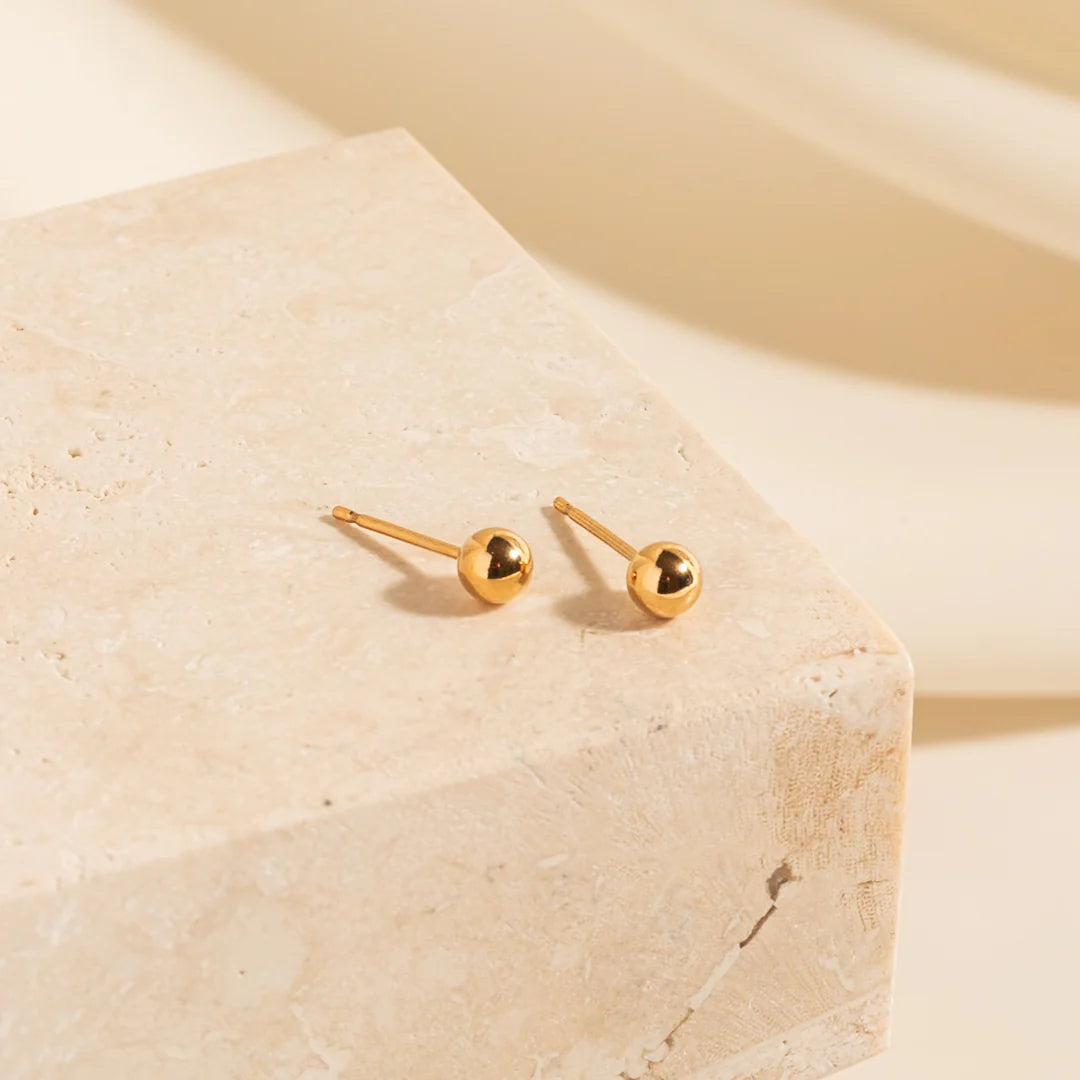 Sterling silver gold plated earrings "4mm gold"