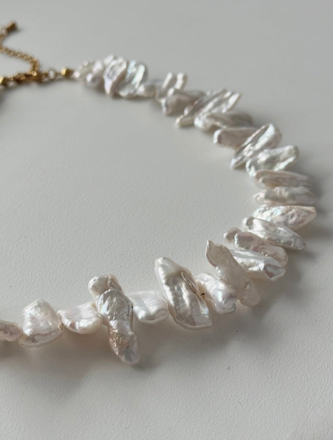 Natūralių perlų vėrinys "Nino"