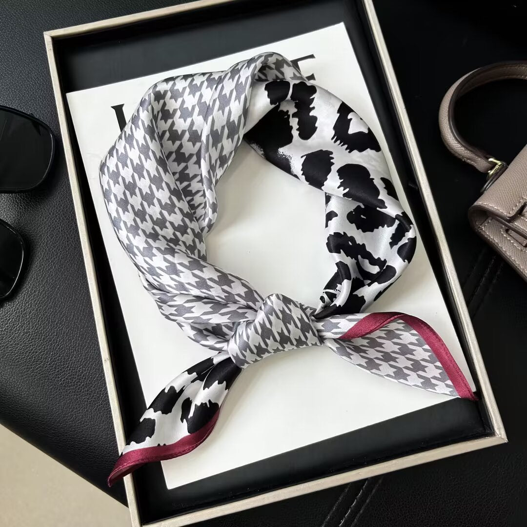 100% silk scarf "Classic/leopard"