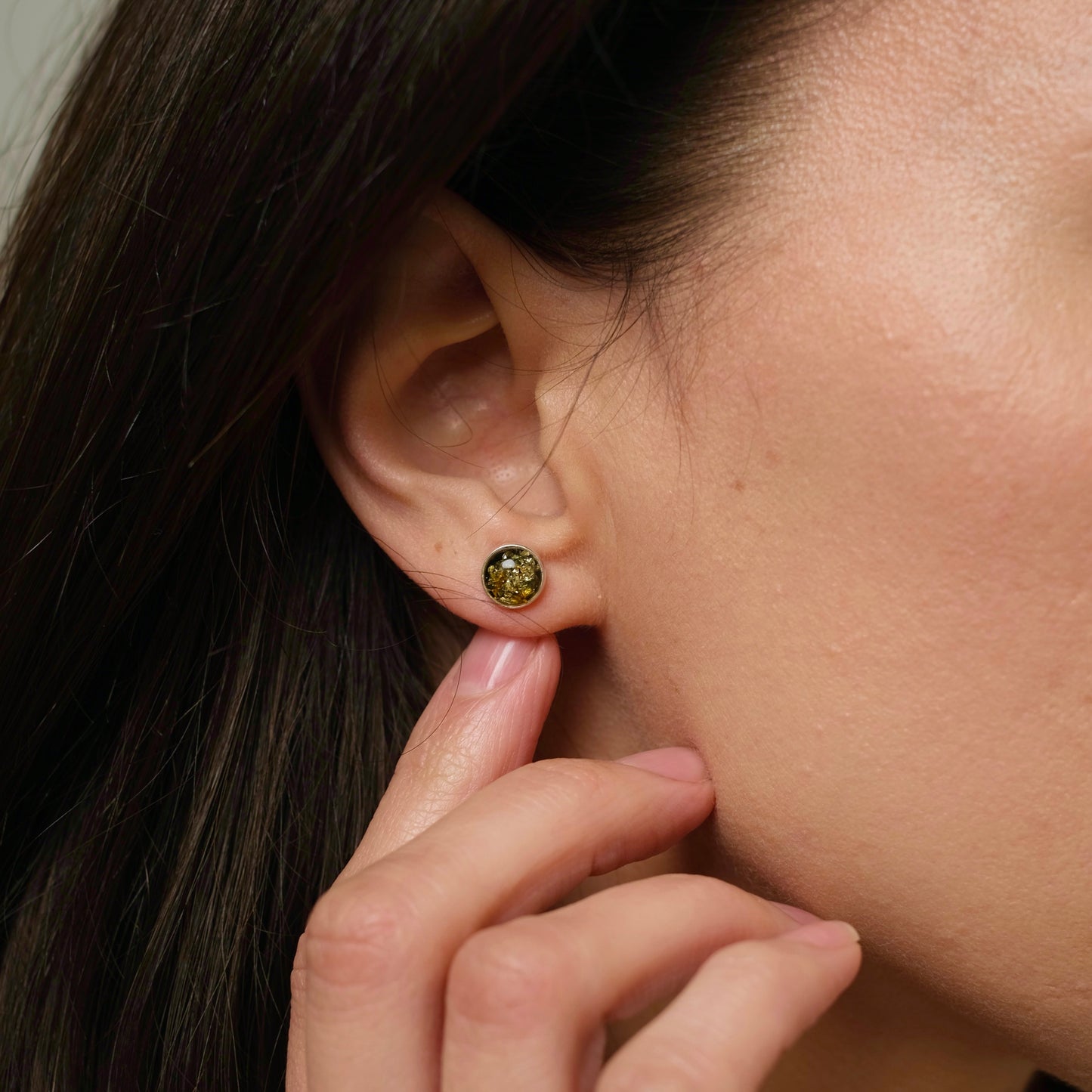 Sterling silver earrings with natural amber "Round, green, 7mm"