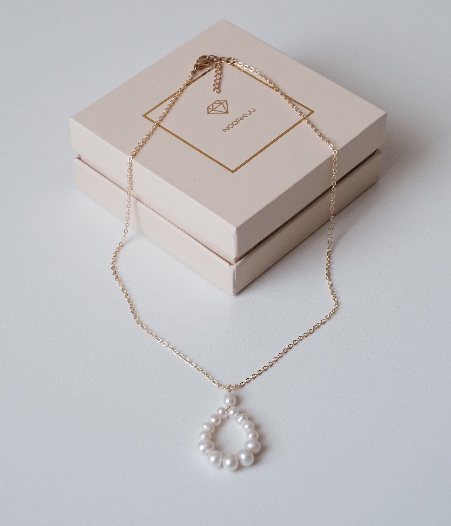 Gold plated necklace with natural pearls "Tulip"